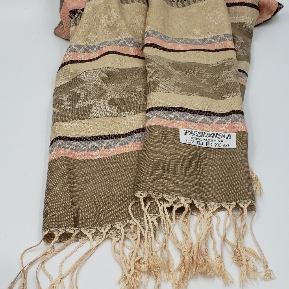 Pashmina shawl
